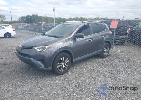 2018 Toyota Rav4 Le z USA, uszkodzony, nr VIN JTMBFREV9JJ734373